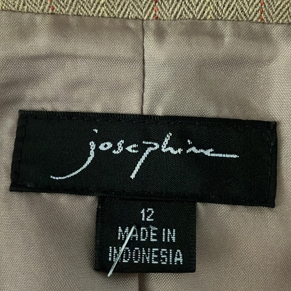 Josephine size 12 suit - Picture 8 of 9